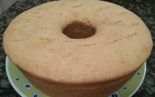 Bolo de trigo simples