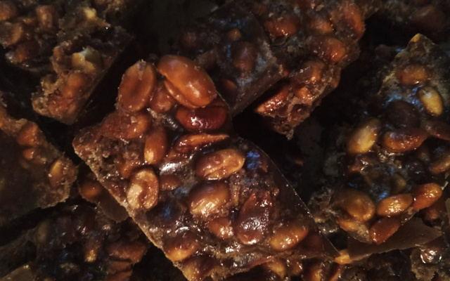 Pé de moleque do papai