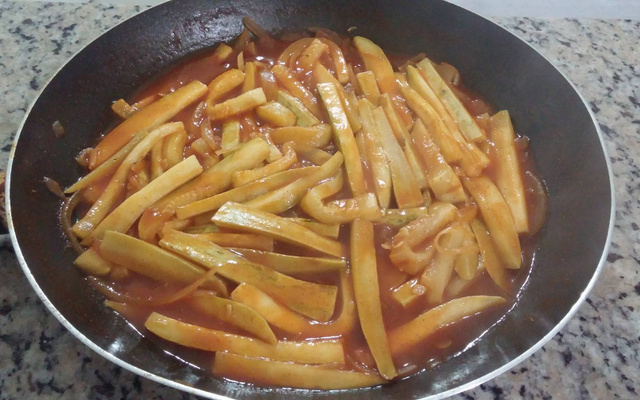 Abobrinha ao molho barbecue