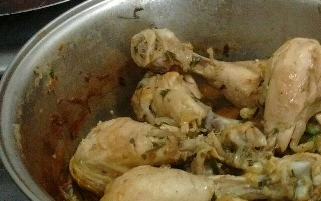 Coxa de frango refogada
