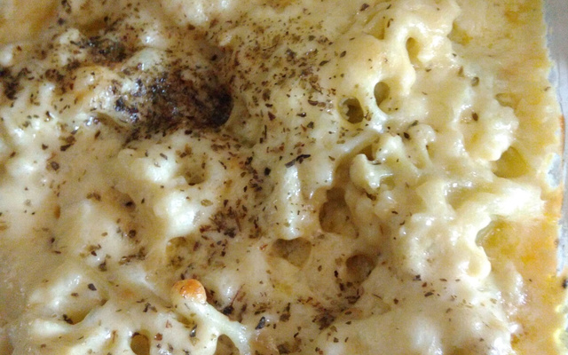 Frango com couve flor ao molho branco