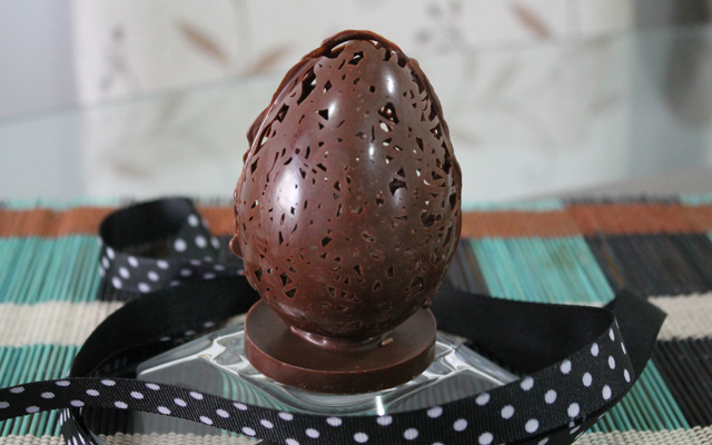Ovo de chocolate rendado