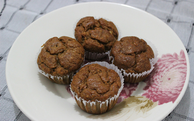 Muffin integral de banana e coco