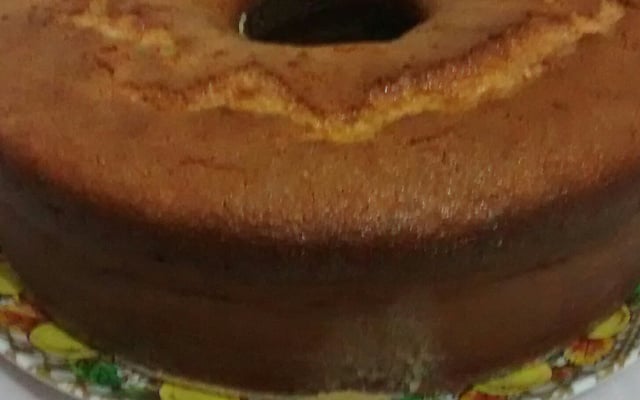 Bolo de milharina com leite condensado