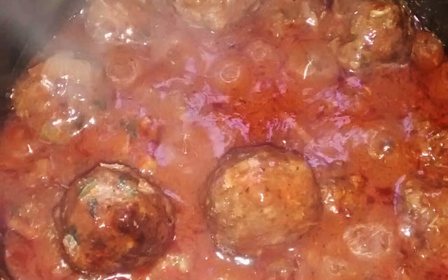 Almôdegas sem farinha de trigo e sem ovo