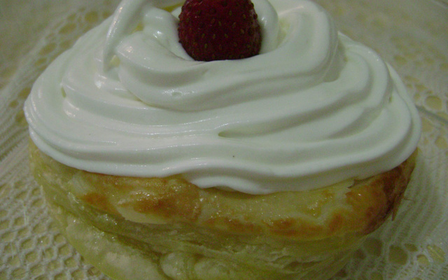 Tortinhas folhadas de morango