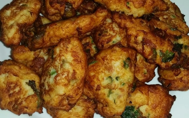 Bolinho de batata com atum