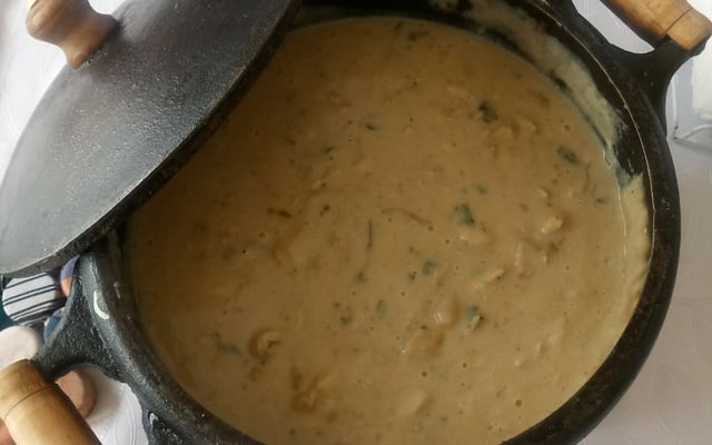 Frango ao molho branco