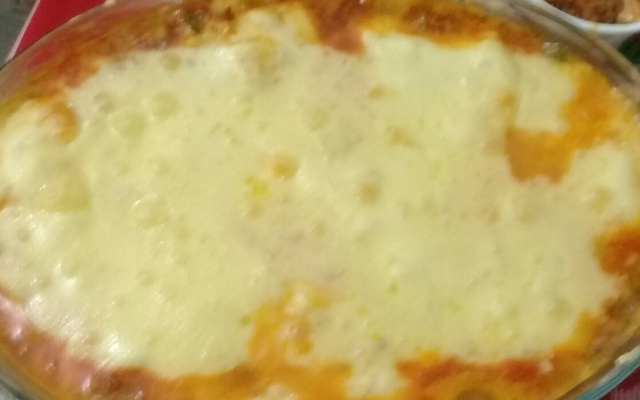 Escondidinho de mandioca com carne seca