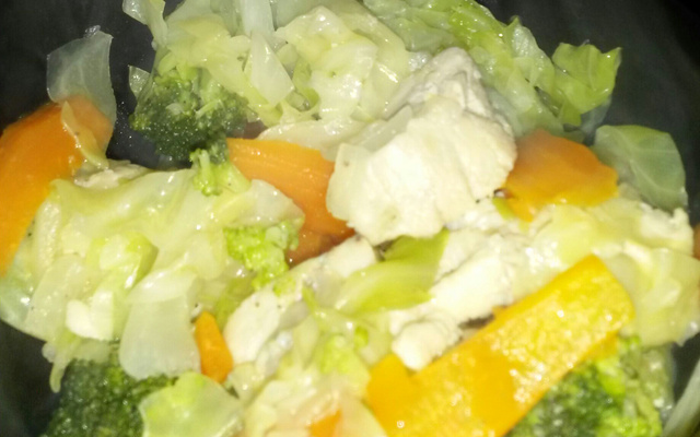 Brócolis refogado com frango