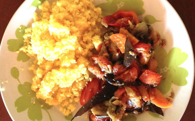 Leguminada com cuscuz de milho