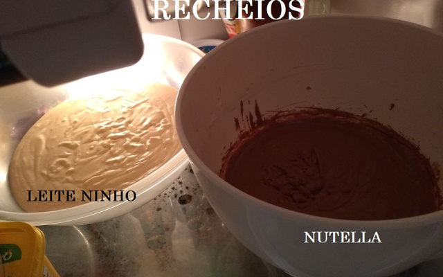 Bolo de creme de avelã com leite em pó