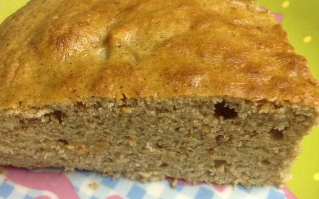 Bolo de maçã com banana e especiarias