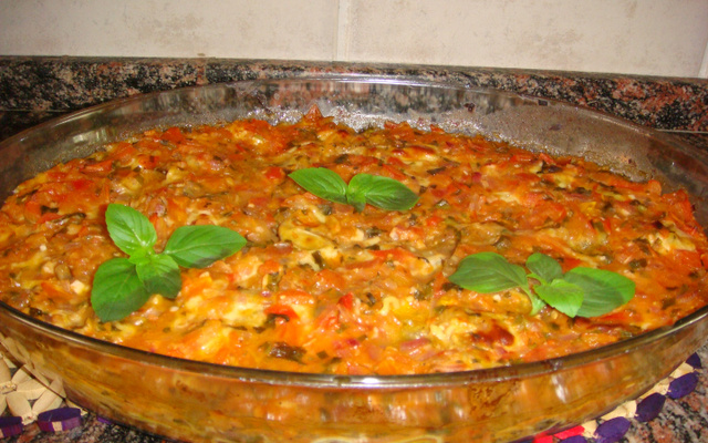 Berinjela com talharim