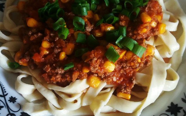 Talharim a bolonhesa (massa fresca)