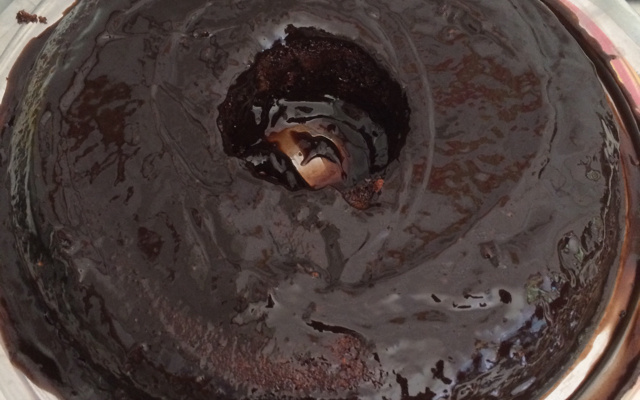 Bolo de chocolate sem farinha e leite
