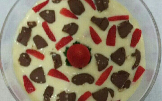 Pavê de morango com sonho de valsa