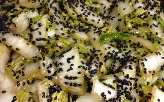 Salada de acelga à moda chinesa