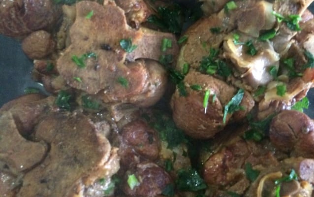 Cozido de joelho de porco