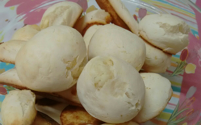 Pão de queijo (3 ingredientes)