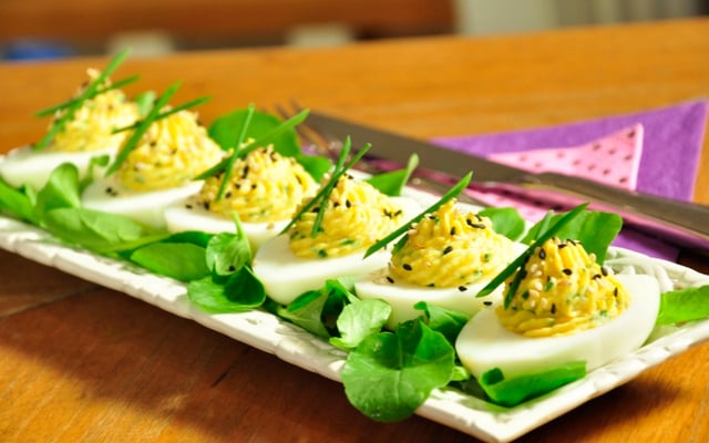 Ovos recheados à francesa