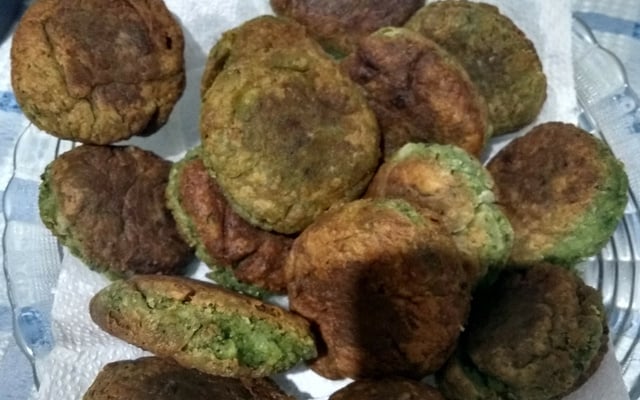 Bolinhos de folhas de brócolis