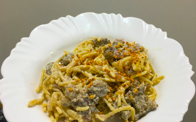 Espaguete contrafilé ao molho branco