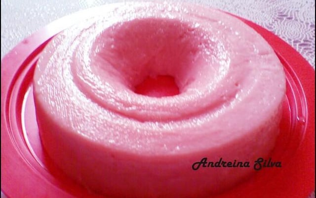 O pudim de goiaba saboroso