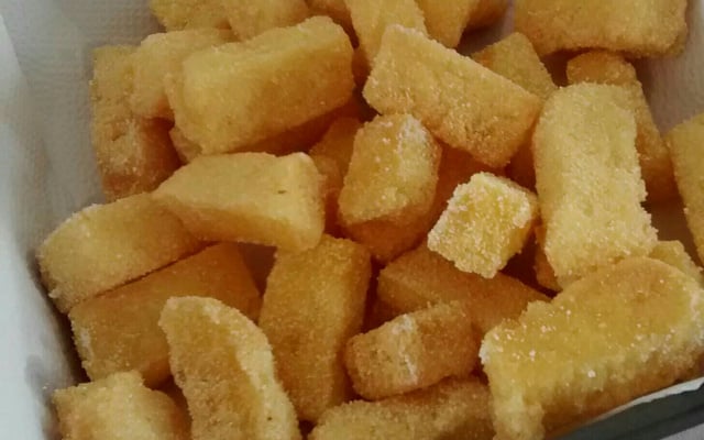 Polenta frita crocante