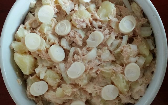 Salada de batata com atum