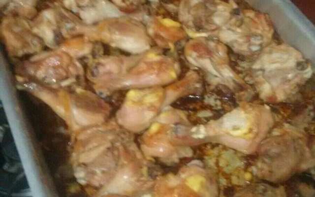 Frango assado com batatas