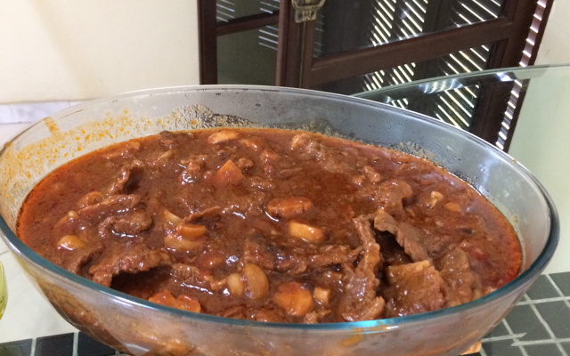 Fraldinha com falso molho madeira