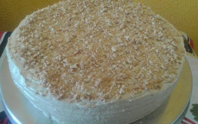 Bolo gelado de amendoim