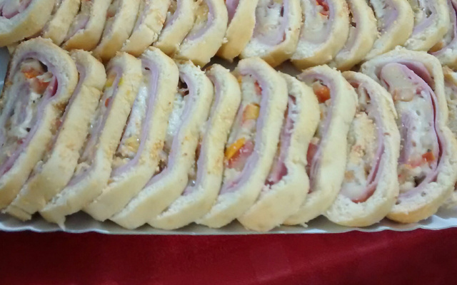 Pão de leite com salsicha