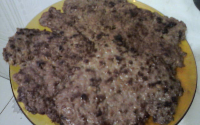 Bife de carne moída