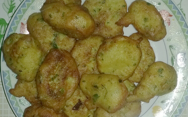 Bolinho de casca de batata