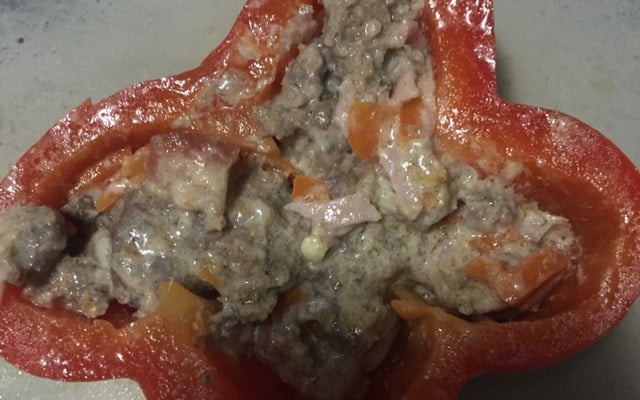 Pimentão recheado com carne moída