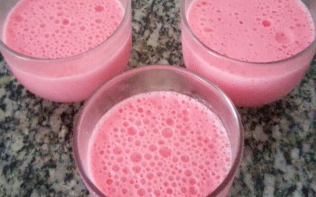 Sobremesa rápida de gelatina