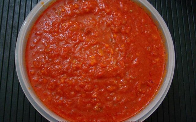 Molho de tomate fresco