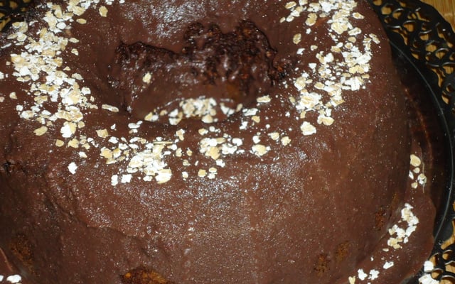 Bolo de chocolate com aveia