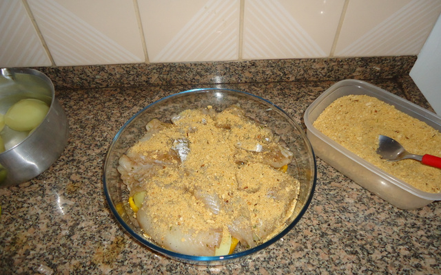Tropicália de merluza ao forno
