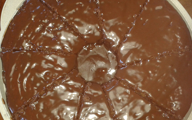 Bolo simples de chocolate