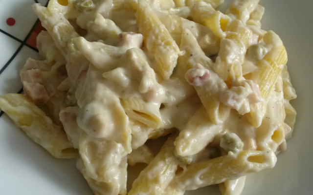 Penne parisiense com medalhão de filé mignon
