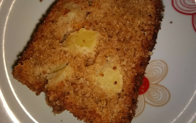 Bolo de maçã com canela integral