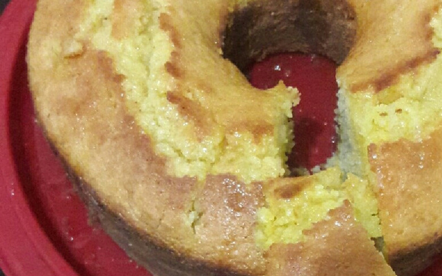 Bolo de laranja molhadinho