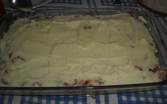 Escondidinho de batata com carne seca