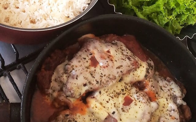 Parmegiana na frigideira 