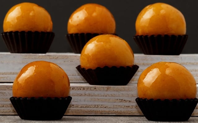 Bala de doce de leite caramelizada