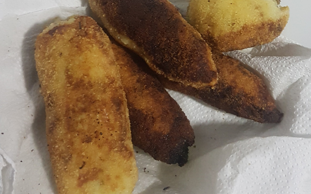 Croquete de batata recheada com carne moída