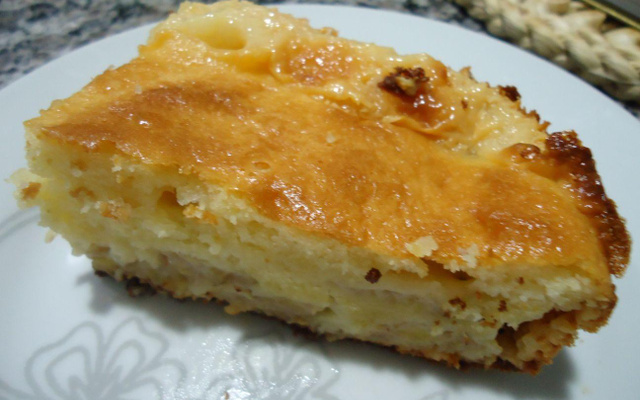 Bolo cremoso de banana fácil